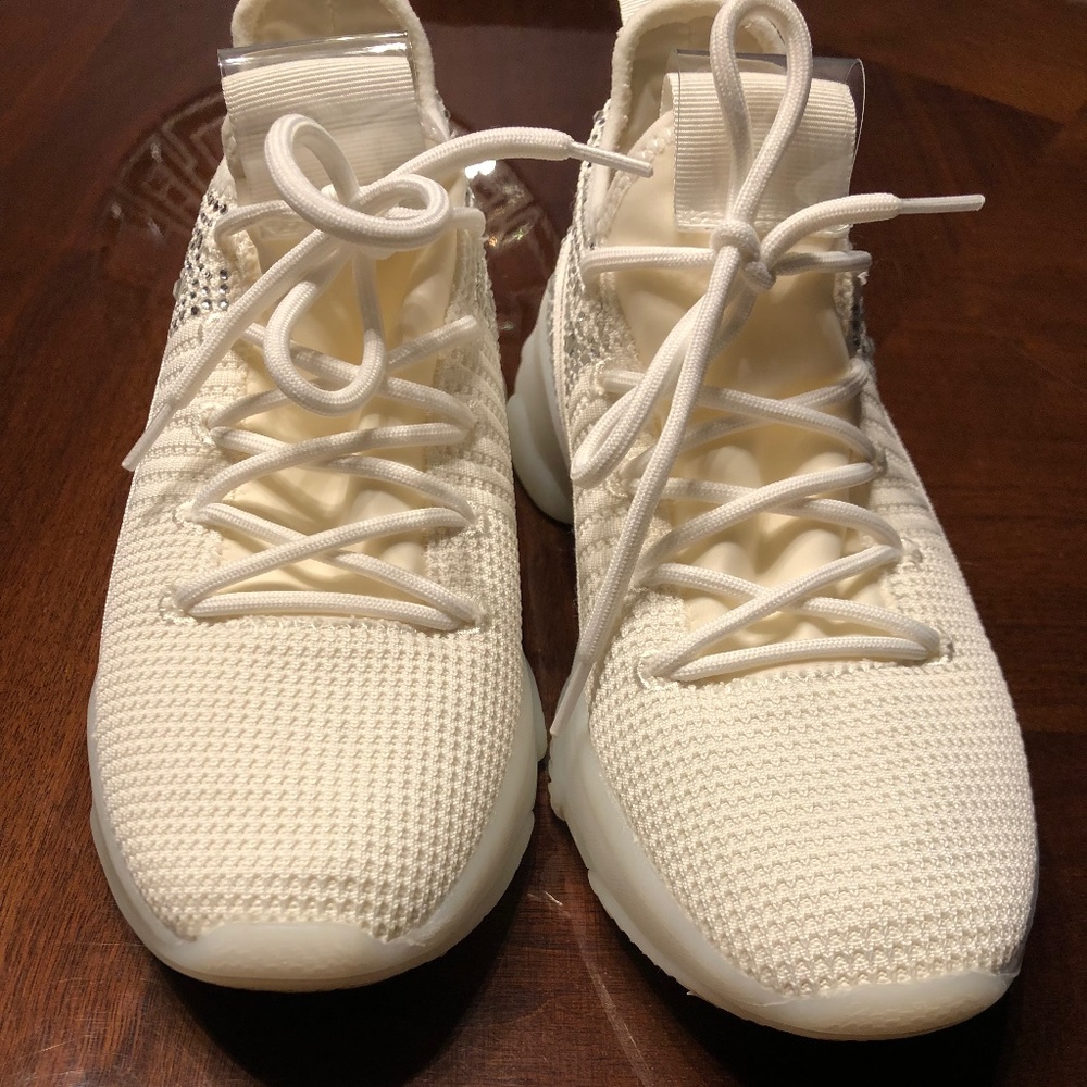 Madden Girl Off White Sneakers Women’s US Size 8
